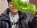 广州帅哥网红吃瓜,揭秘网红美食背后的故事